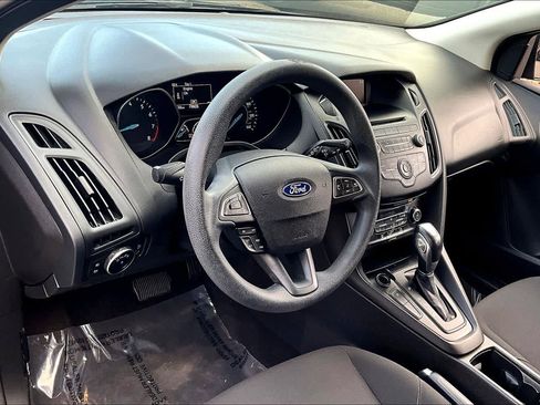Used 2016 Ford Focus SE image 17