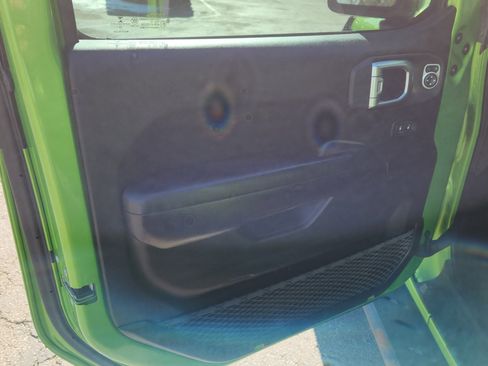 Used 2019 Jeep Wrangler Unlimited Sport S image 23