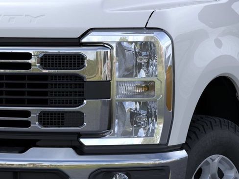 New 2026 Ford F250 XLT AWD/4WD image 19