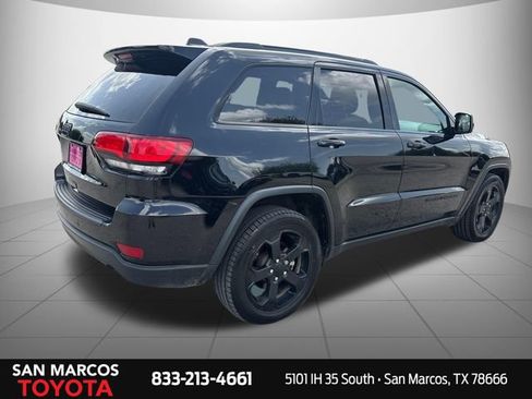 Used 2021 Jeep Grand Cherokee Freedom Edition RWD image 5