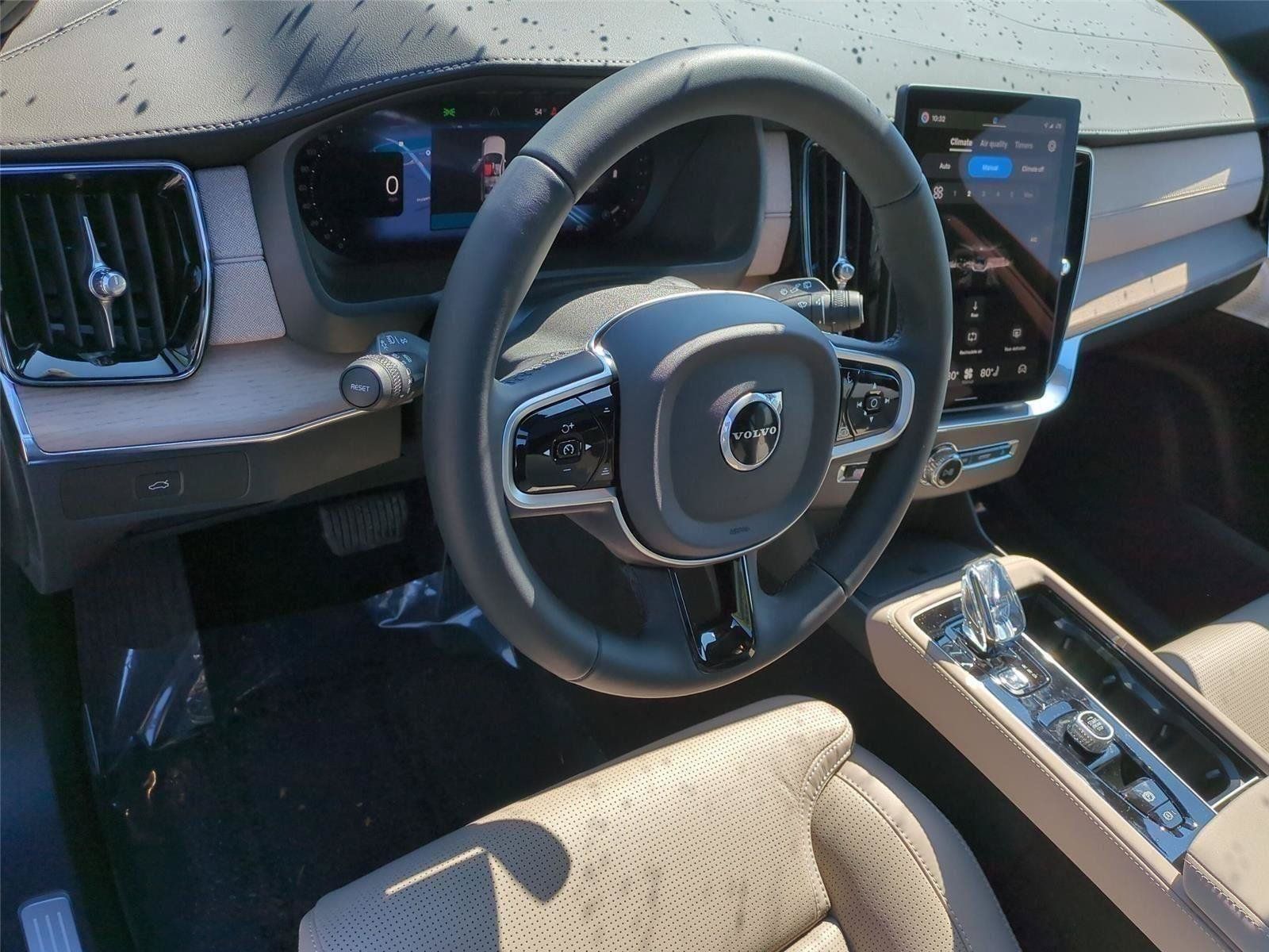 New 2026 Volvo XC90 B5 Ultra w/ Protection Package Premier AWD/4WD image 9