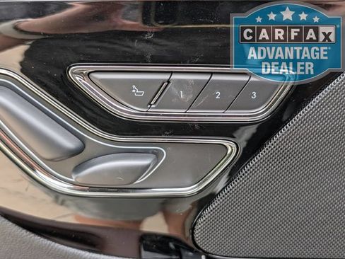 Used 2025 Lincoln Aviator Reserve AWD/4WD image 18