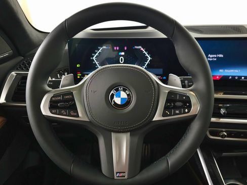 Used 2026 BMW X7 xDrive40i w/ M Sport Package AWD/4WD image 15