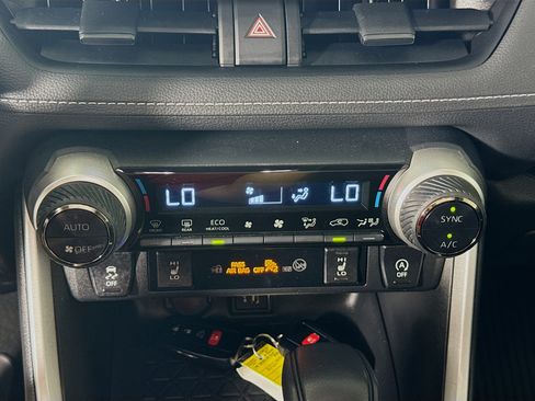 Certified 2023 Toyota RAV4 XLE w/ Convenience Package AWD/4WD image 17