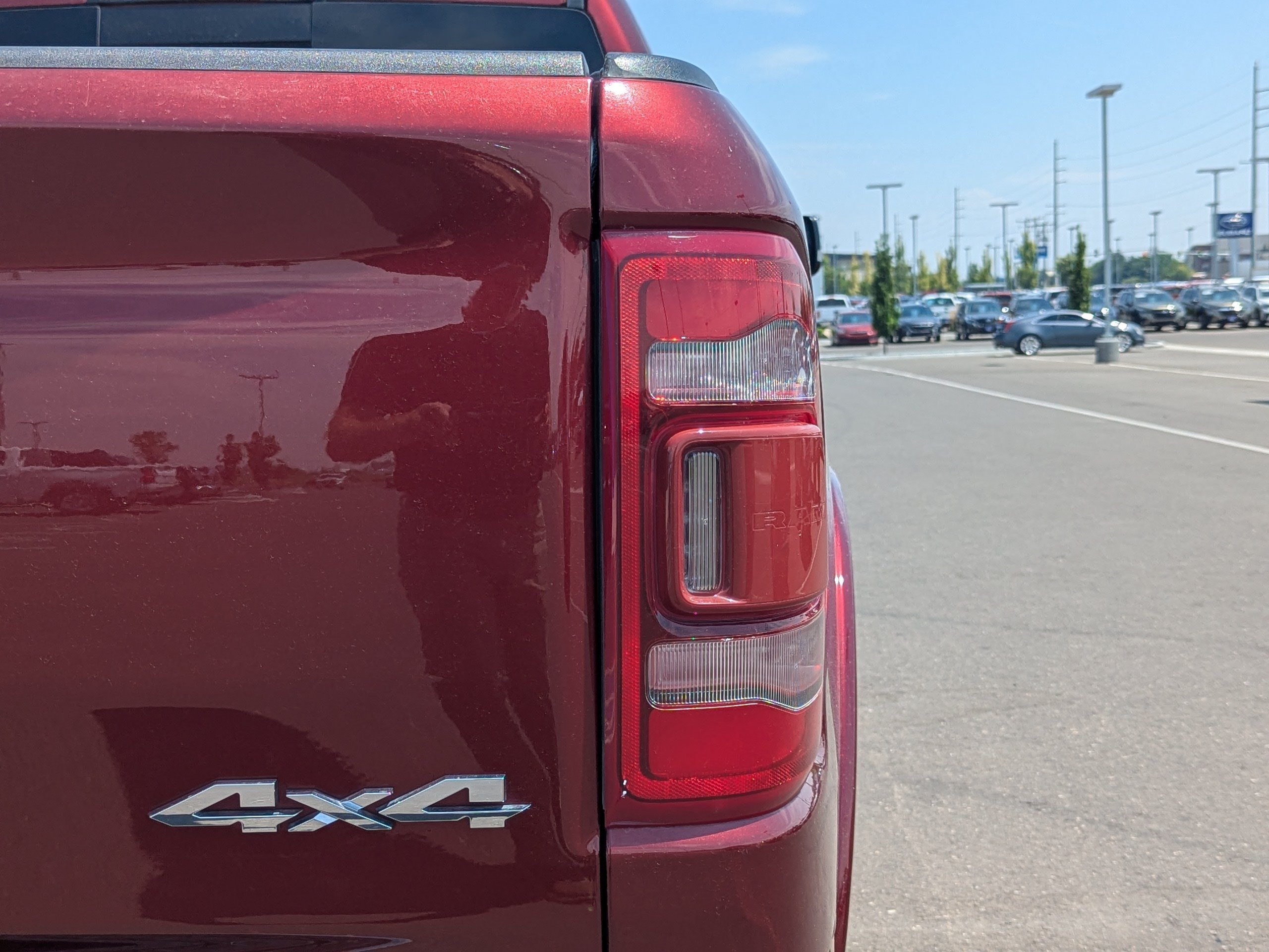 Used 2020 RAM 1500 Laramie AWD/4WD image 45
