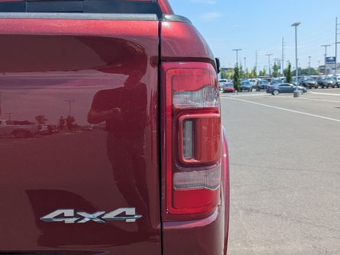 Used 2020 RAM 1500 Laramie AWD/4WD image 45