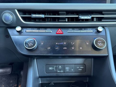 Used 2025 Hyundai Sonata SEL image 9