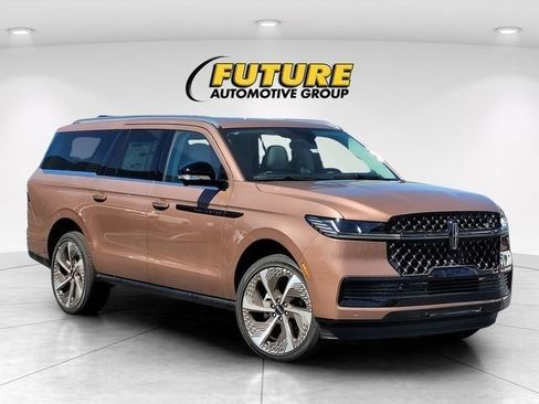 New 2026 Lincoln Navigator L Black Label AWD/4WD image 26