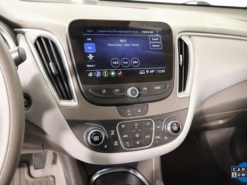 Used 2024 Chevrolet Malibu LT image 5