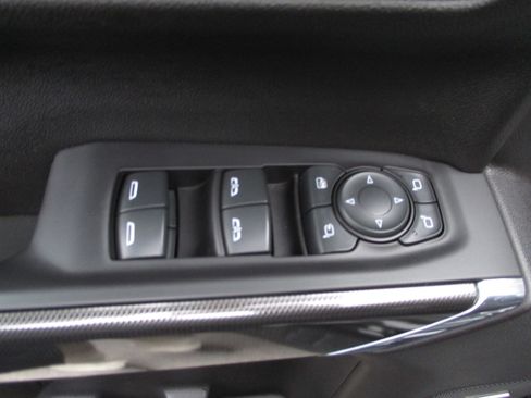 Used 2021 GMC Sierra 1500 AT4 w/ AT4 Premium Package image 15