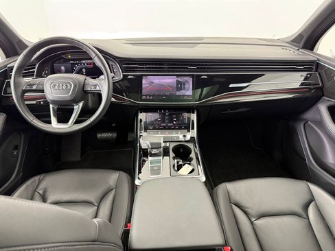 Used 2025 Audi Q7 3.0T Premium Plus image 17
