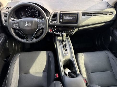 Used 2021 Honda HR-V EX-L image 18