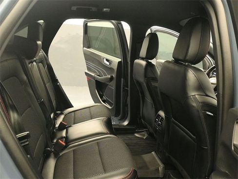 Certified 2025 Ford Escape ST-Line Elite image 18