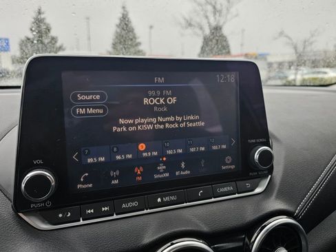 Used 2020 Nissan Sentra SV w/ Trunk Package image 21