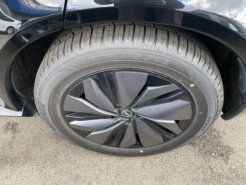 Used 2023 Nissan Ariya FWD image 12