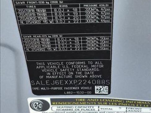 Used 2023 Land Rover Defender 90 S AWD/4WD image 23
