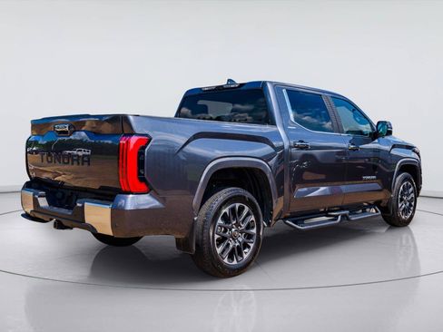 Used 2025 Toyota Tundra Limited AWD/4WD image 9