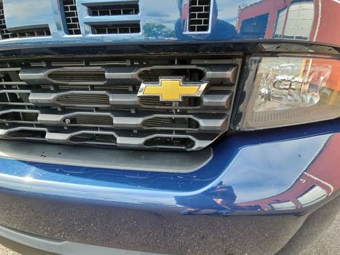 Used 2019 Chevrolet Silverado 1500 Custom w/ Custom Value Package AWD/4WD image 32