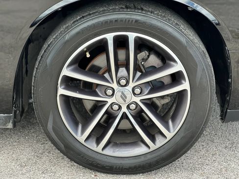 Used 2019 Dodge Challenger SXT AWD/4WD image 21