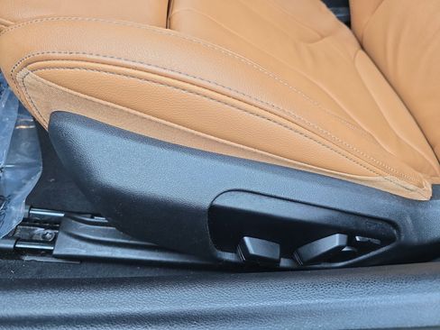 Used 2025 BMW Z4 M40i w/ Edition RWD image 25