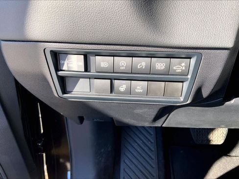 Used 2024 Toyota Tundra Limited image 31