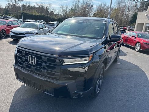 New 2026 Honda Pilot Sport image 7