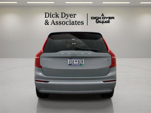 Certified 2025 Volvo XC90 B5 Plus image 3