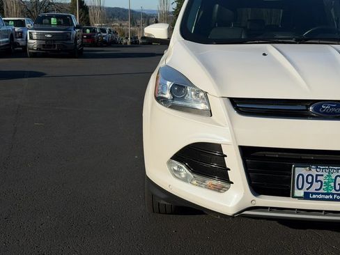 Used 2014 Ford Escape Titanium w/ Equipment Group 401A image 8