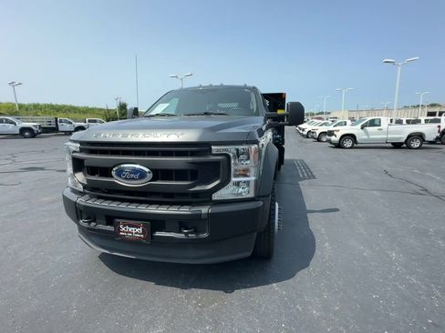Used 2020 Ford F550 XL image 3