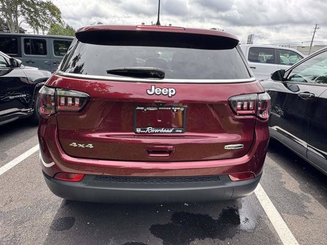 Used 2022 Jeep Compass Latitude AWD/4WD image 6