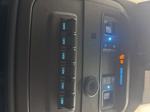 Certified 2022 Ford Bronco Wildtrak image 14