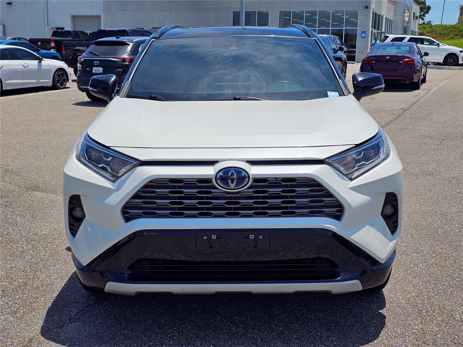 Used 2021 Toyota RAV4 XSE w/ XSE Grade Weather Package AWD/4WD image 2