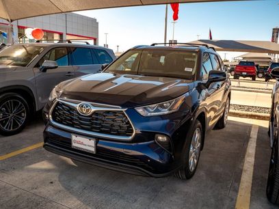 New 2026 Toyota Highlander Limited