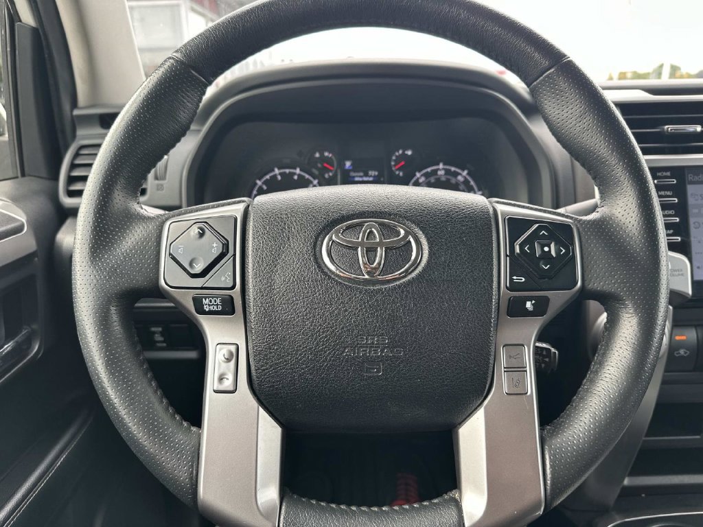 Used 2021 Toyota 4Runner SR5 AWD/4WD image 20