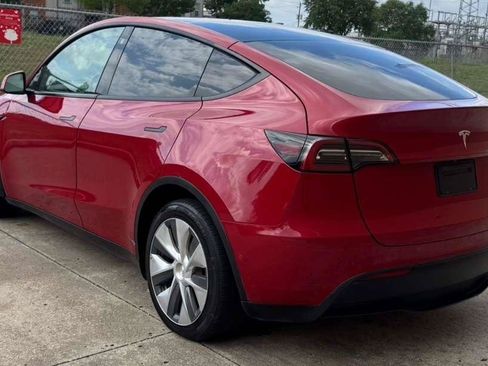 Used 2021 Tesla Model Y Long Range AWD/4WD image 4