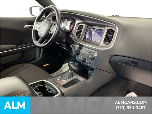 Used 2022 Dodge Charger SXT image 36