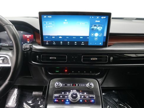Used 2021 Lincoln Nautilus Reserve FWD image 22