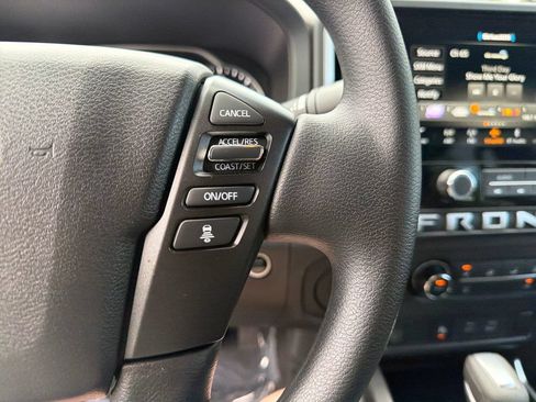 Used 2025 Nissan Frontier SV RWD image 20
