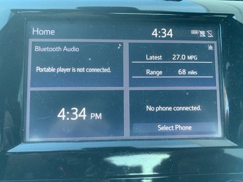 Used 2019 Toyota Camry L image 17