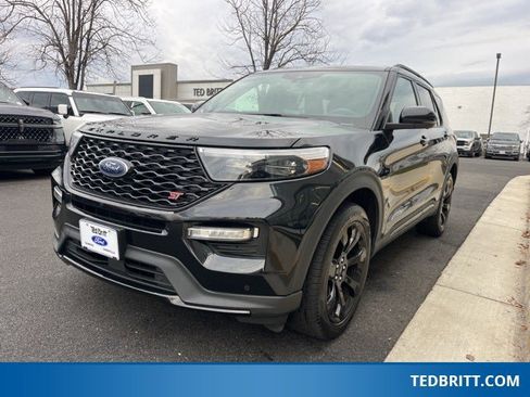 Used 2022 Ford Explorer ST w/ Equipment Group 401A image 3