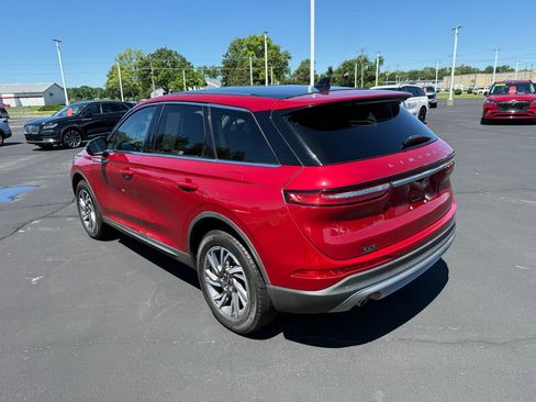 Used 2023 Lincoln Corsair AWD w/ Equipment Group 101A image 4