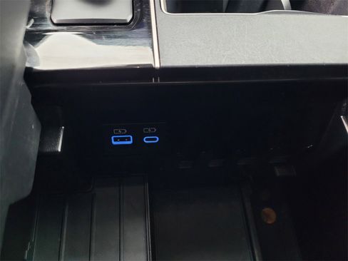 Used 2022 Toyota Tundra SR5 image 18