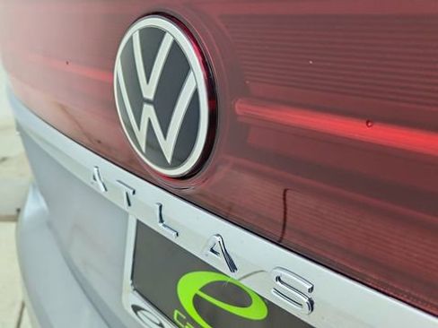 Used 2026 Volkswagen Atlas SEL Premium R-Line image 16