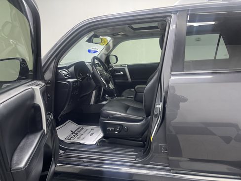 Used 2022 Toyota 4Runner Limited image 9