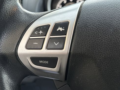 Used 2017 Mitsubishi Lancer AWD Sedan image 20