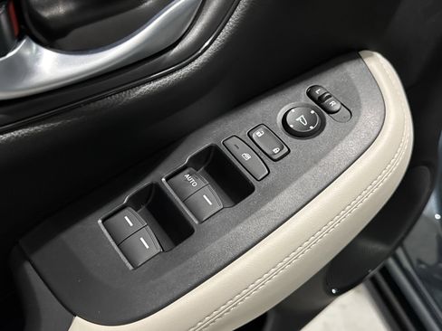 New 2026 Honda HR-V LX image 19