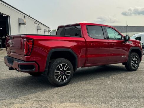 Used 2021 GMC Sierra 1500 AT4 w/ AT4 Preferred Package AWD/4WD image 3