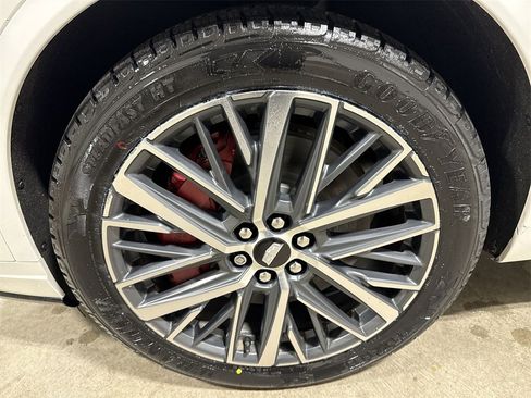 Used 2023 Cadillac XT6 Sport w/ Platinum Package image 27