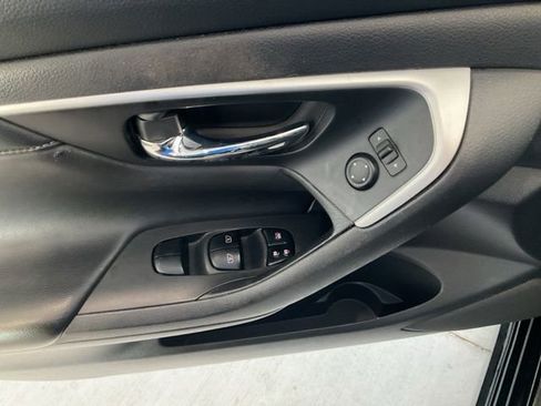 Used 2018 Nissan Altima 2.5 SL FWD image 5