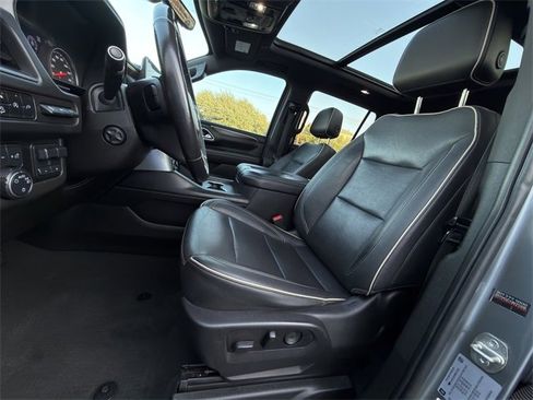 Used 2021 Chevrolet Tahoe Premier w/ Premium Package image 26